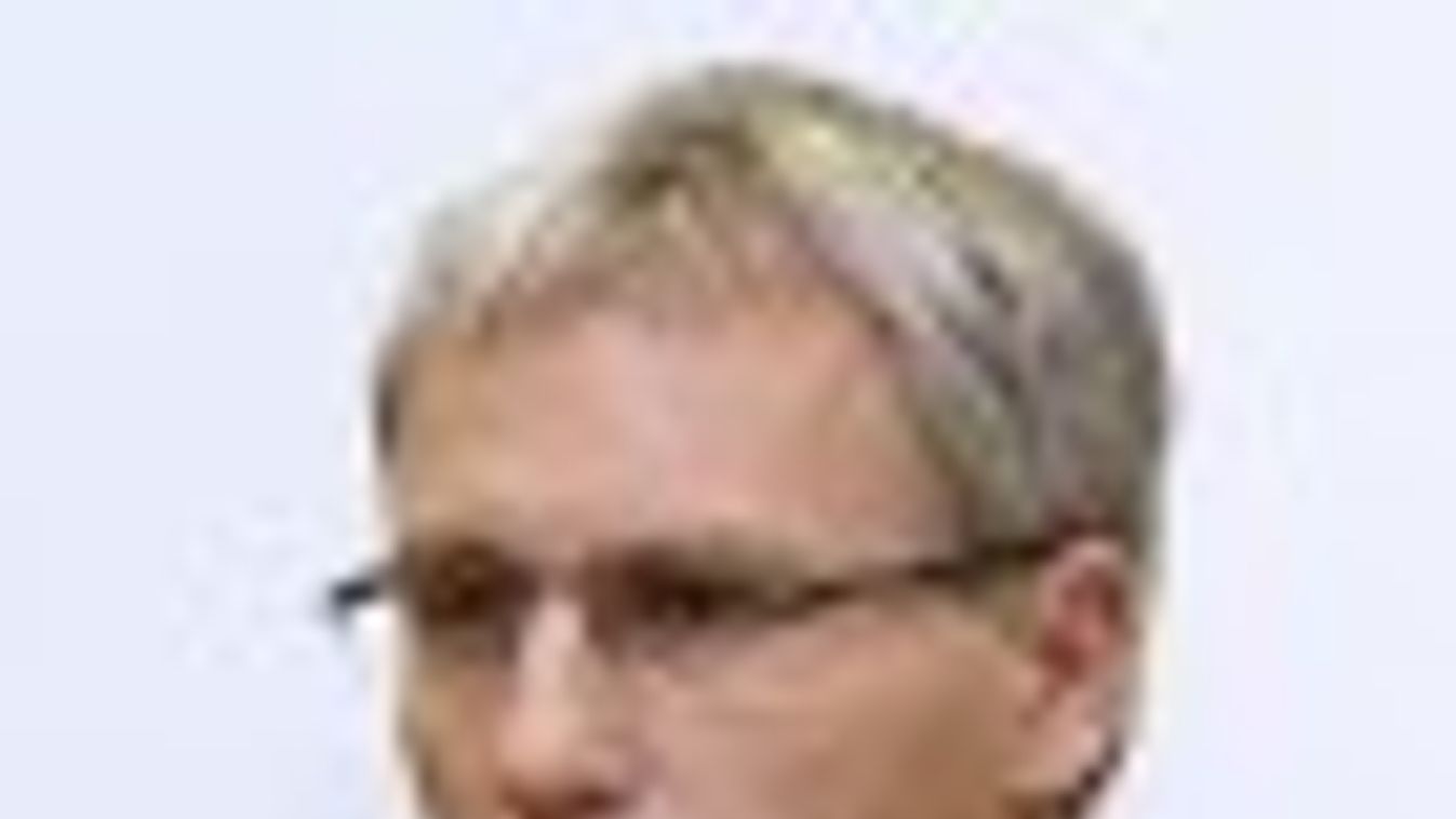 Soltész Miklós államtitkár: Az alkotás tesz emberré
