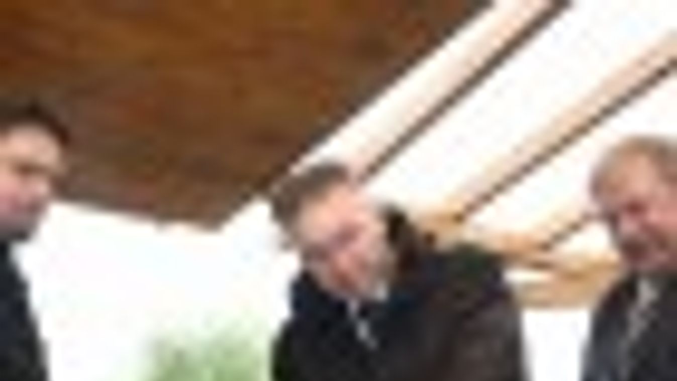 Új szociális központot adtak át Zsombón + FOTÓK