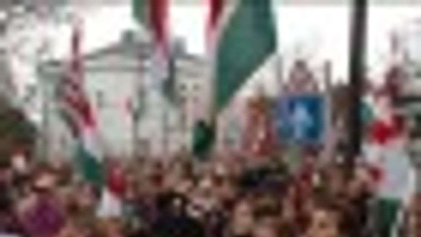 Országszerte az utakon tüntet pénteken a LIGA