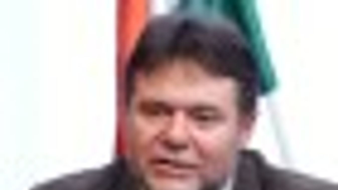 MSZP: Orbán Viktor "Waterlooja" az adócsalási botrány (FRISSÍTVE)