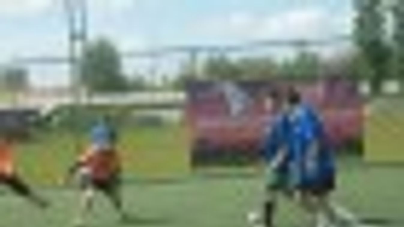 Hátország: a deákos fiúk és a krúdys lányok nyerték a SZVSE focitornáját + FOTÓK