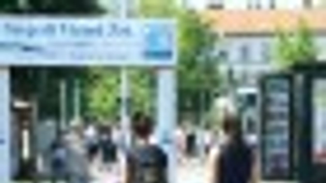 Párakapuk, ivócsapok és ivókutak segítik a hőség átvészelését Szegeden + FOTÓK