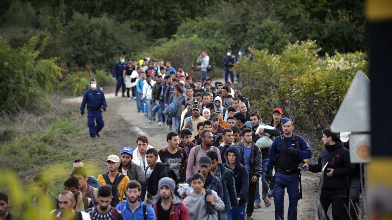 A V4-országokban elégedetlenek a brüsszeli migrációs politikával