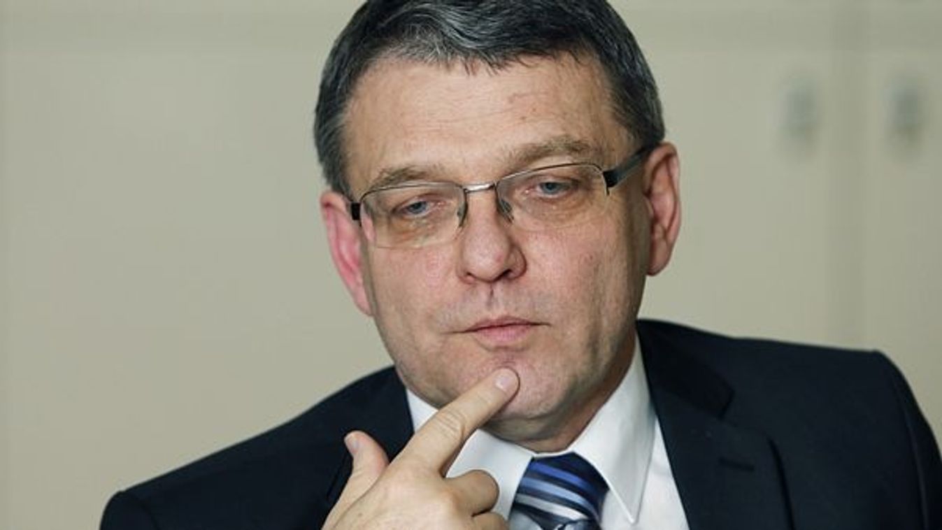 Autóbalesetben megsérült a cseh külügyminiszter