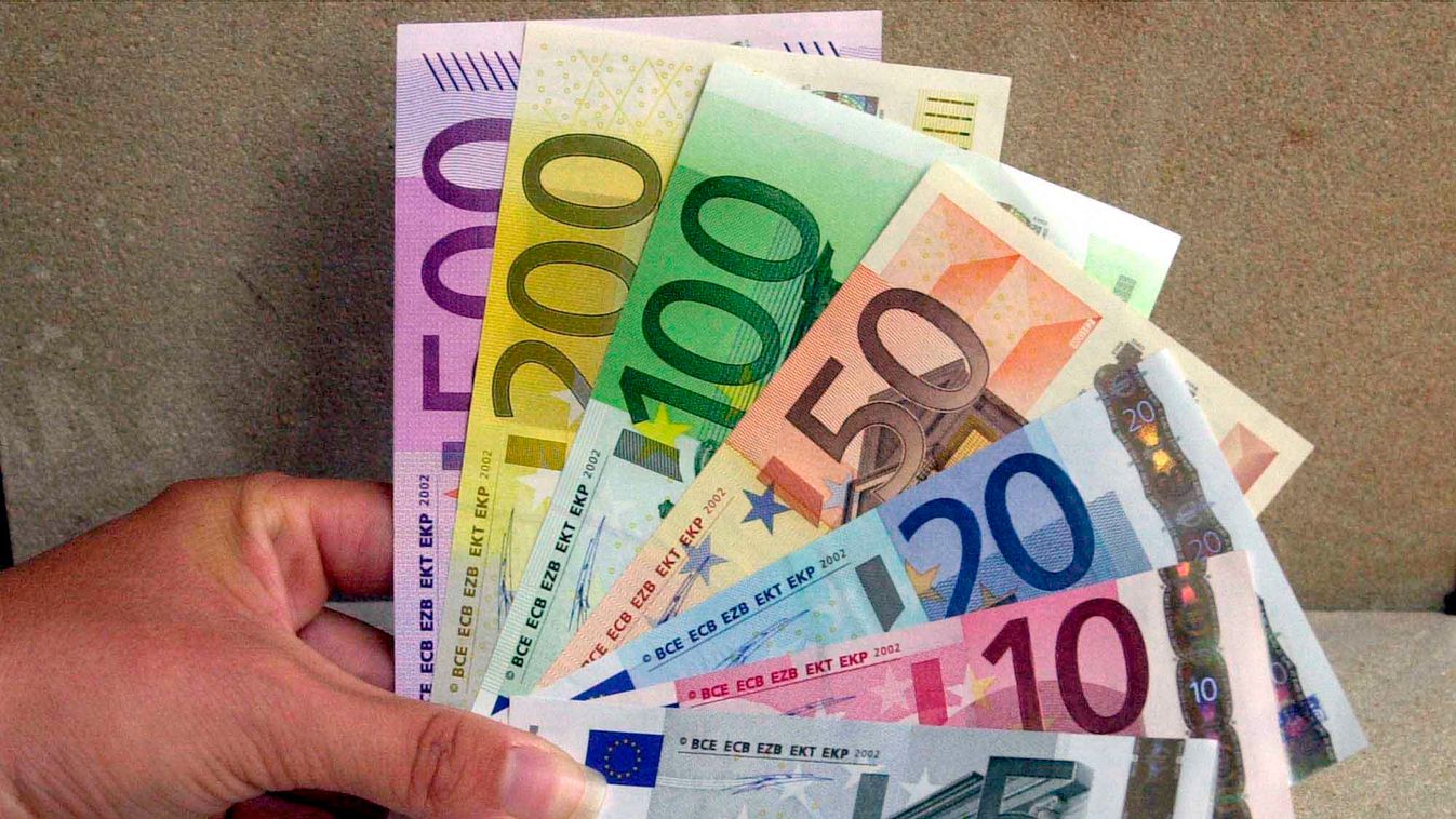 Évek óta nem volt ilyen drága az euró