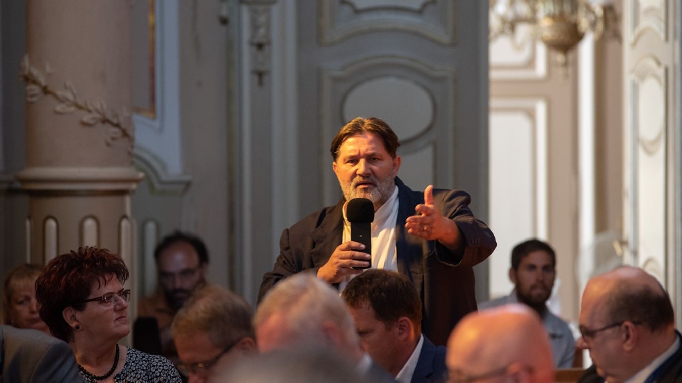 Gyurcsány és a Jobbik miatt sokallt be a Botka ellen induló MSZP-s   