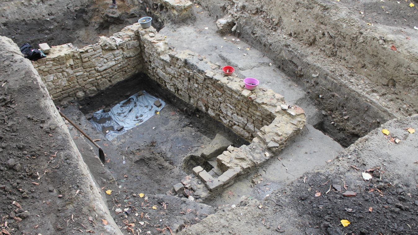Török kori tímárműhelyre bukkantak a szegedi belvárosban