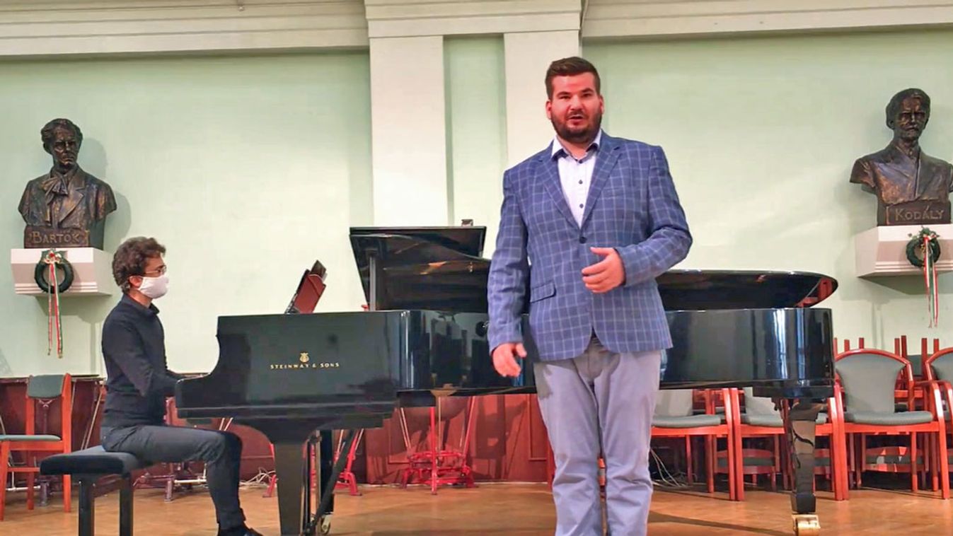 Szegedi énekes nyerte az első díjat a horvát énekversenyen