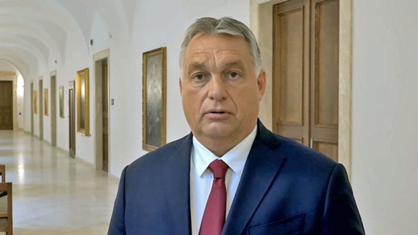 Orbán: Jövő év elején megkezdődik a 13. havi nyugdíj visszaépítése
