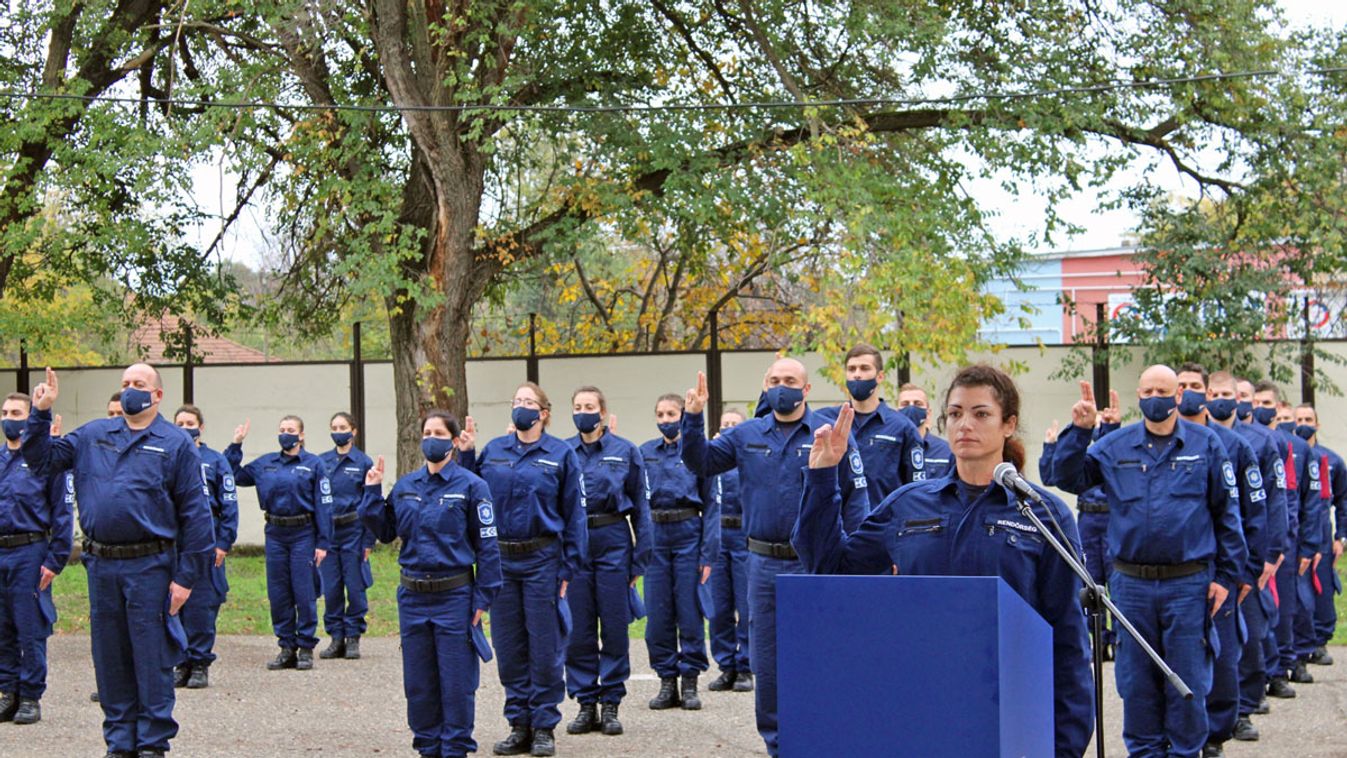 Leendő rendőrjárőrök tettek esküt Szegeden