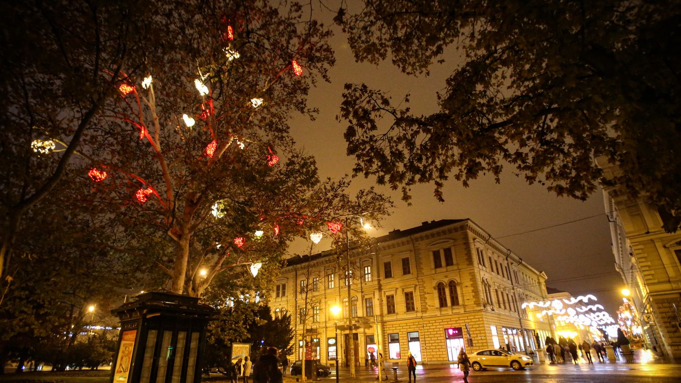 Így néz ki a szegedi belváros a karácsonyi fények leoltása után