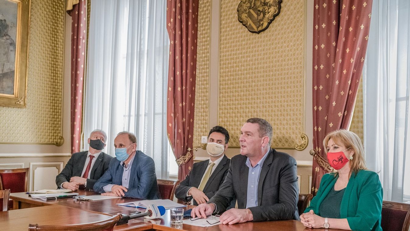 Kormányellenes polgármesterek megbeszélték, hogy a kormány nem jó!