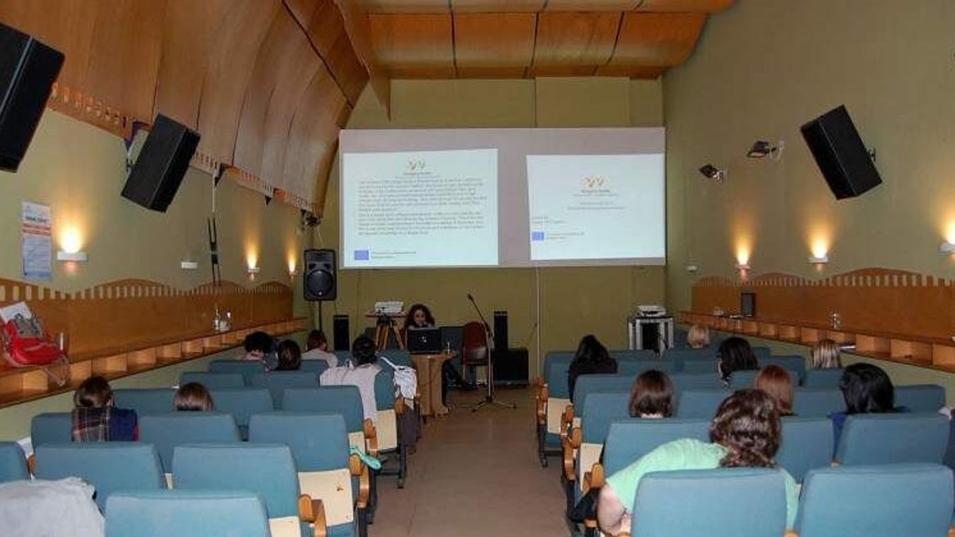 Újra szépirodalom Szegeden: visszatér a Ráolvasás programsorozat