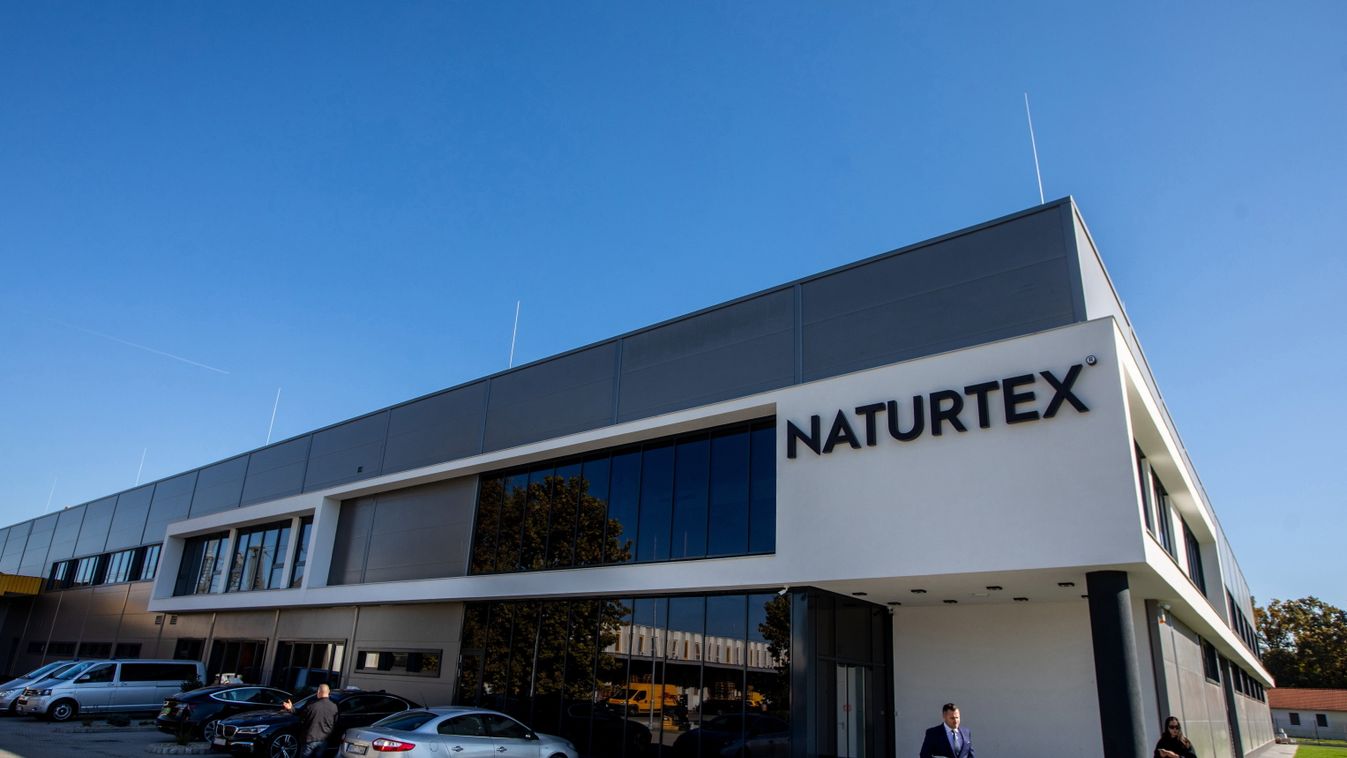 Átadták a Naturtex új szegedi gyártó- és irodaépületét