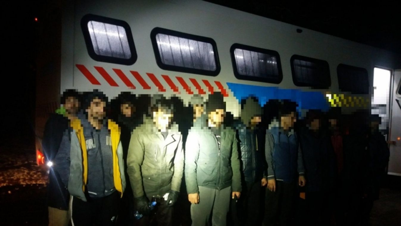 Szeged környékén közel száz migránst fogtak az éjszaka