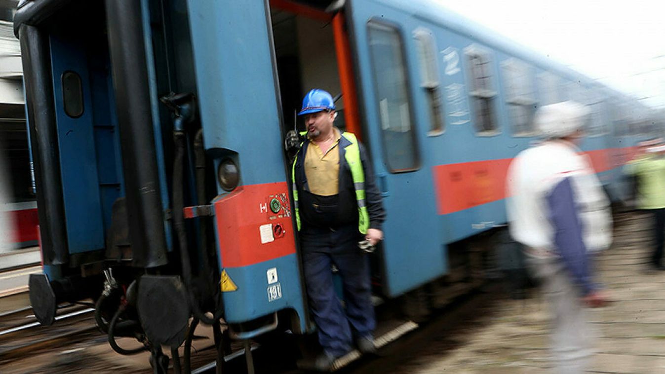 Síntörés miatt megnőtt a Budapest-Szeged vasútvonal menetideje