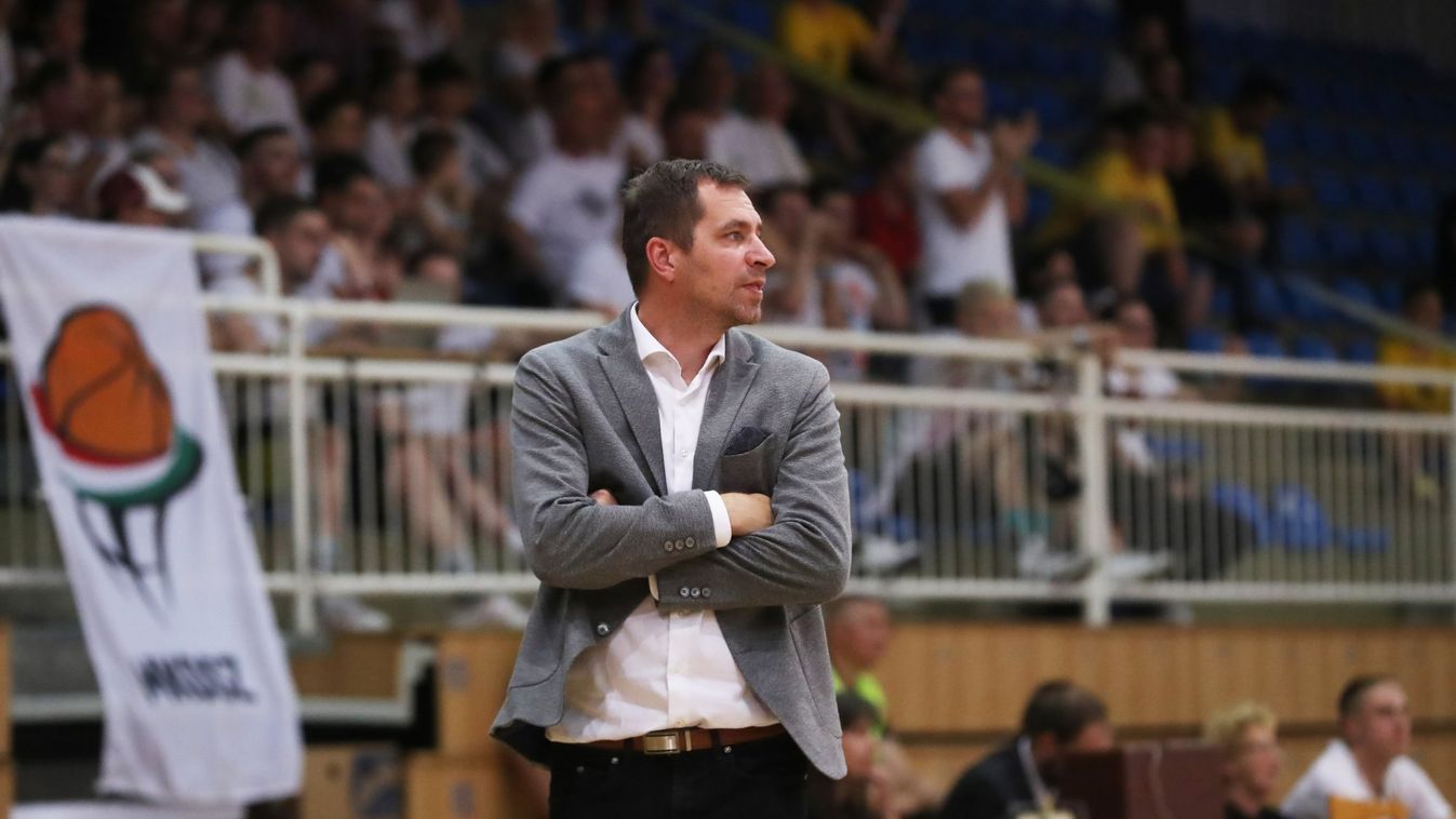 Simándi Árpád marad a Szedeák vezetőedzője
