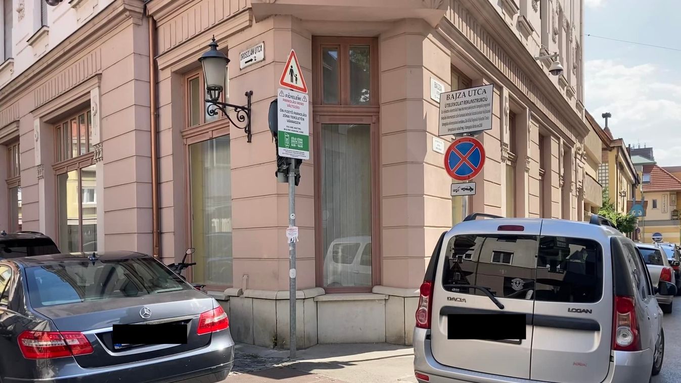 Parkolási káosz van Szeged szívében