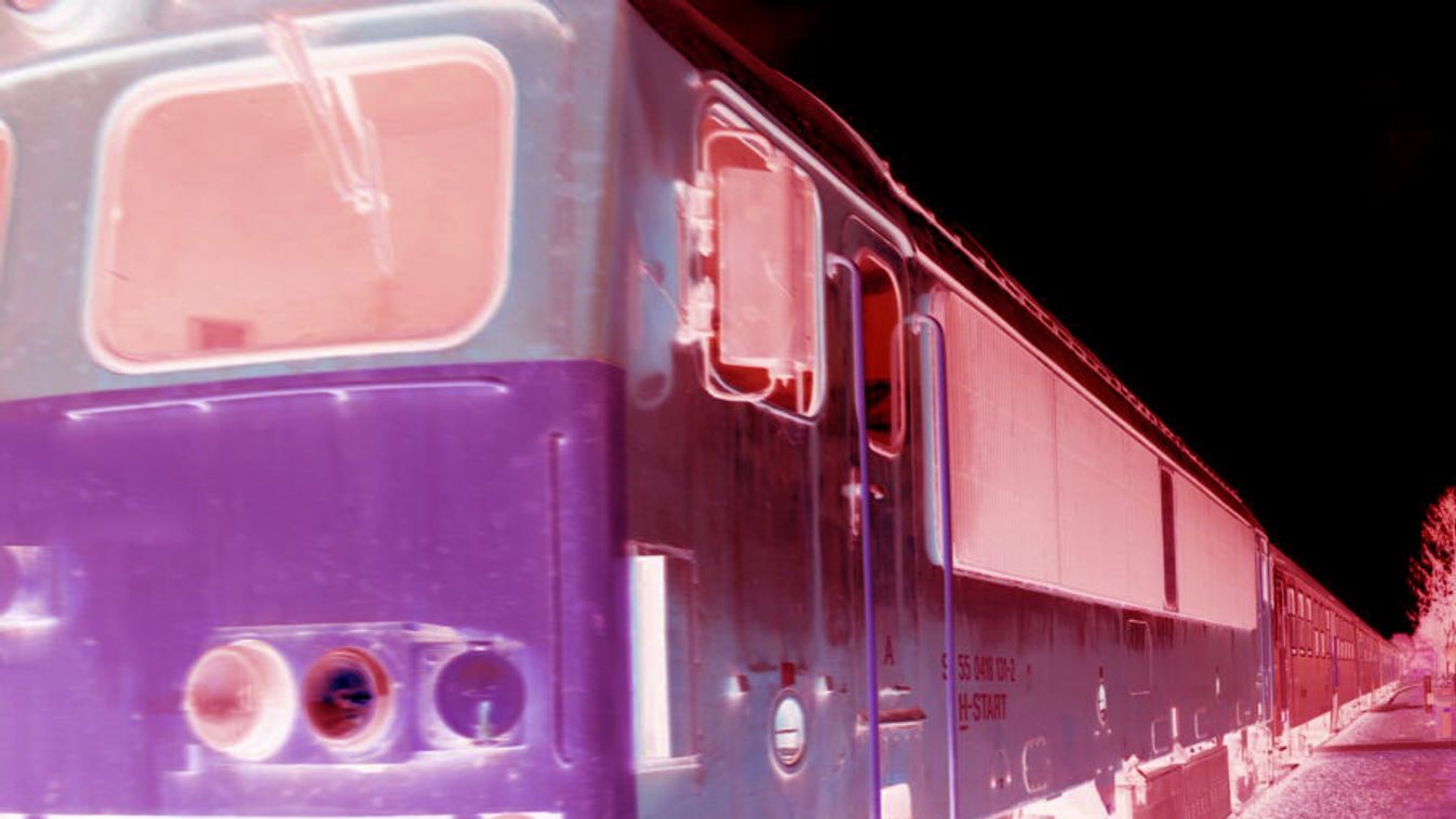 Halálra gázolt a vonat egy férfit Vecsésnél – késnek a szegedi IC-k