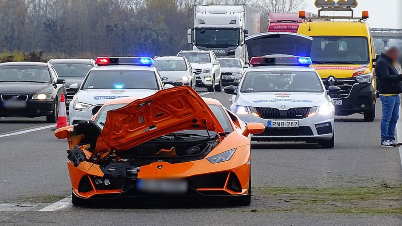 Rommá törte luxusautóját egy román sofőr Szeged határában