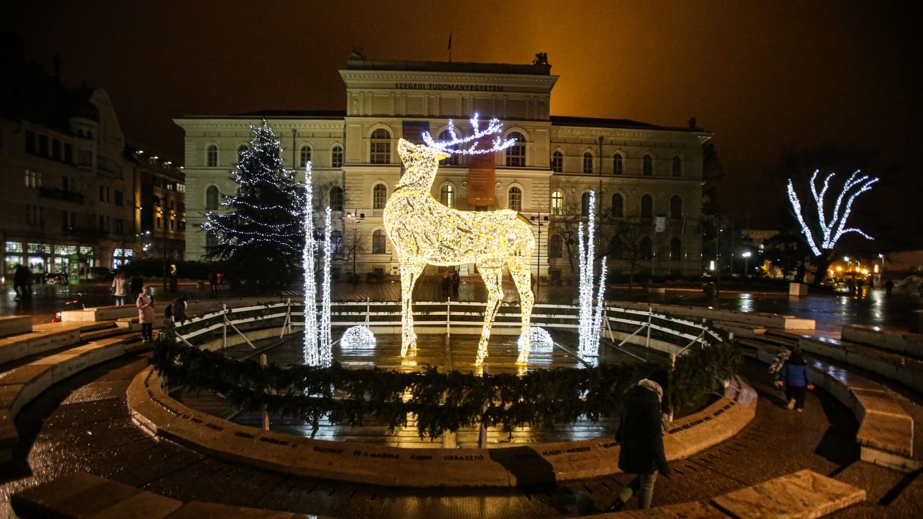 Felgyúltak az ünnepi fények Szegeden!