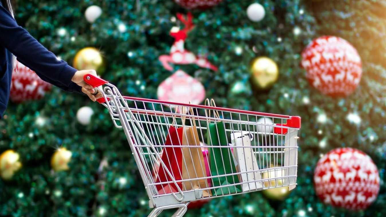 Felmérés: a magyarok több mint fele túlköltekezik karácsonykor