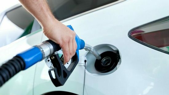 Brüsszel megemeltetné az üzemanyagok adóját