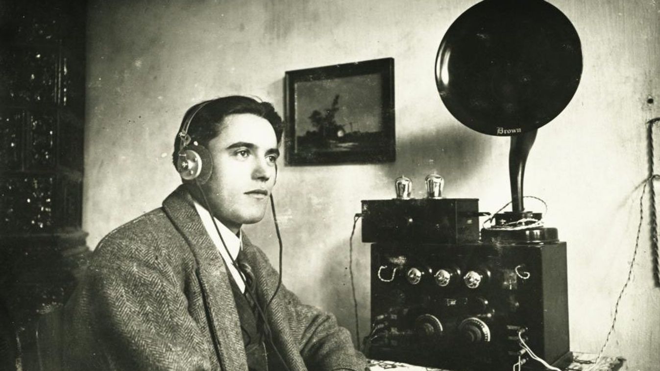 97 éve indult el Magyarországon a rendszeres rádiósugárzás