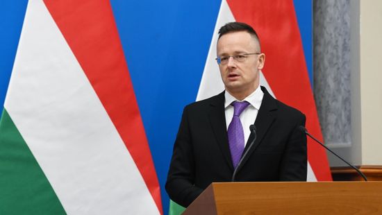Szijjártó Péter: Magyarország és Szerbia is közvetlenül és súlyosan érzi a háború és a migráció hatásait