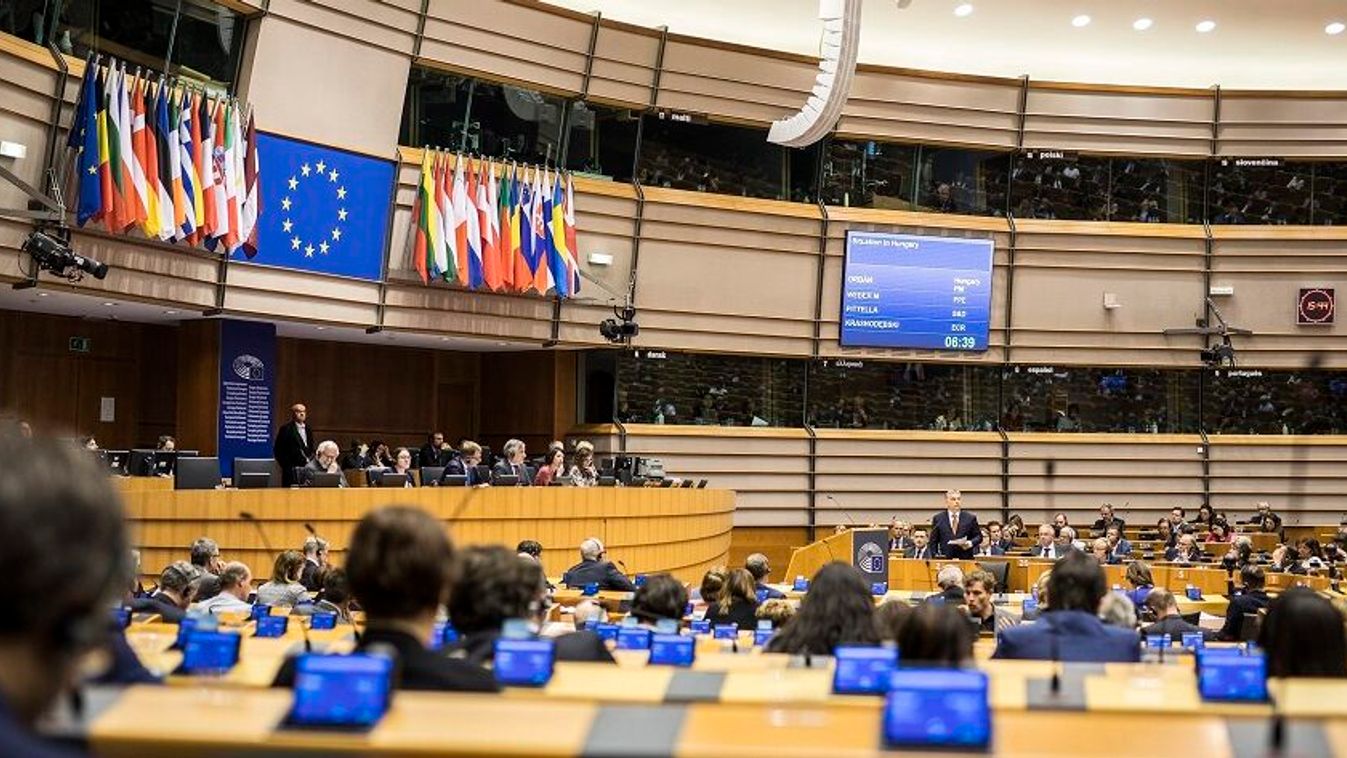 Dömötör Csaba: az Európai Parlament a háborút és az inflációt is támogatja
