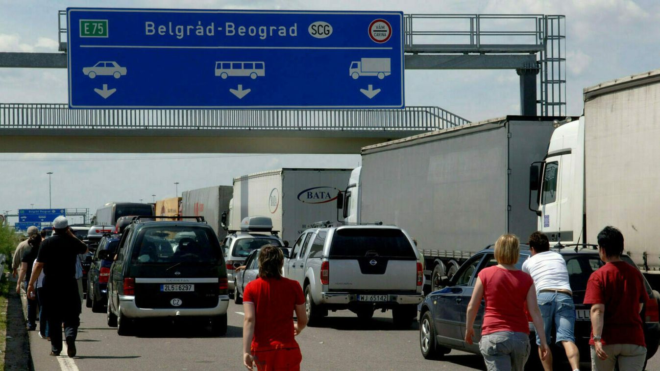 Több órás a várakozás Szerbia felől Magyarország felé
