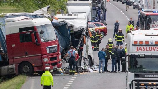 Szlovákiai buszbaleset: két sérült is mélyaltatásban van