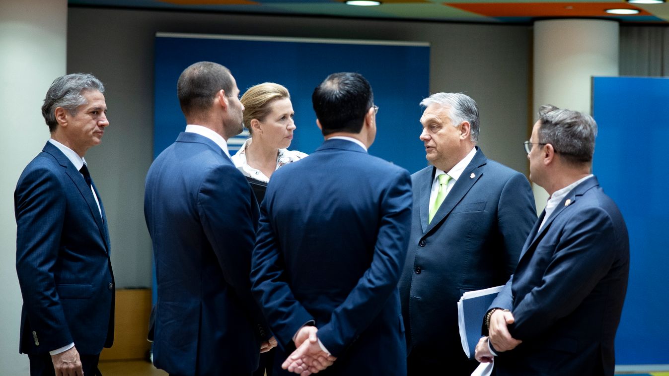 Politico: megakadályozta Orbán és Morawiecki az Európai Tanács migrációs megállapodását