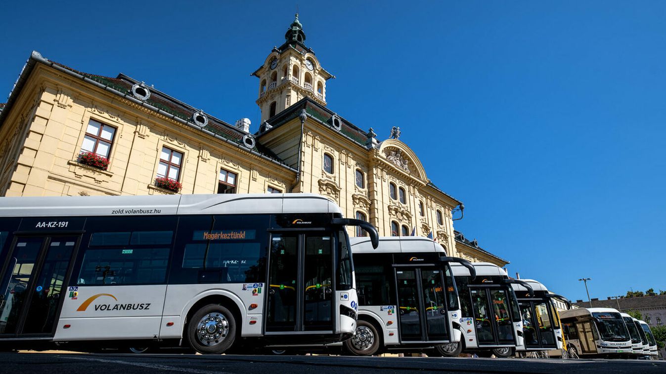 Új elektromos autóbuszok érkeztek Szegedre