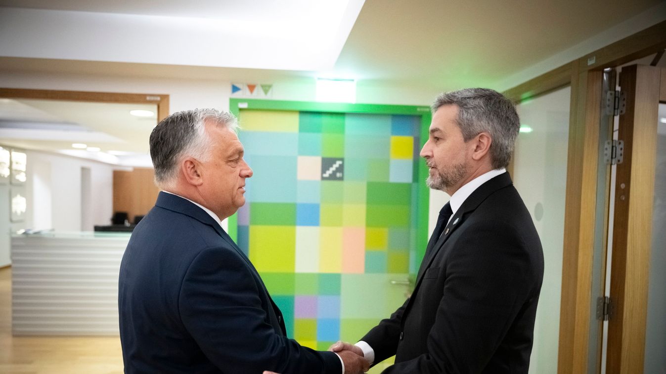 Orbán Viktor a paraguayi államfővel tárgyalt