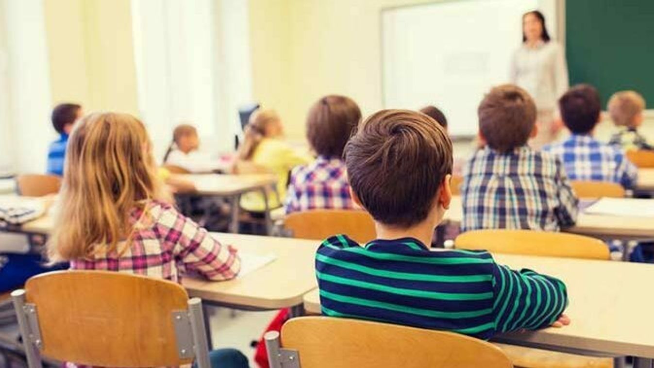 800 ezer forint lehet a magyar pedagógusok átlagbére 2025-re