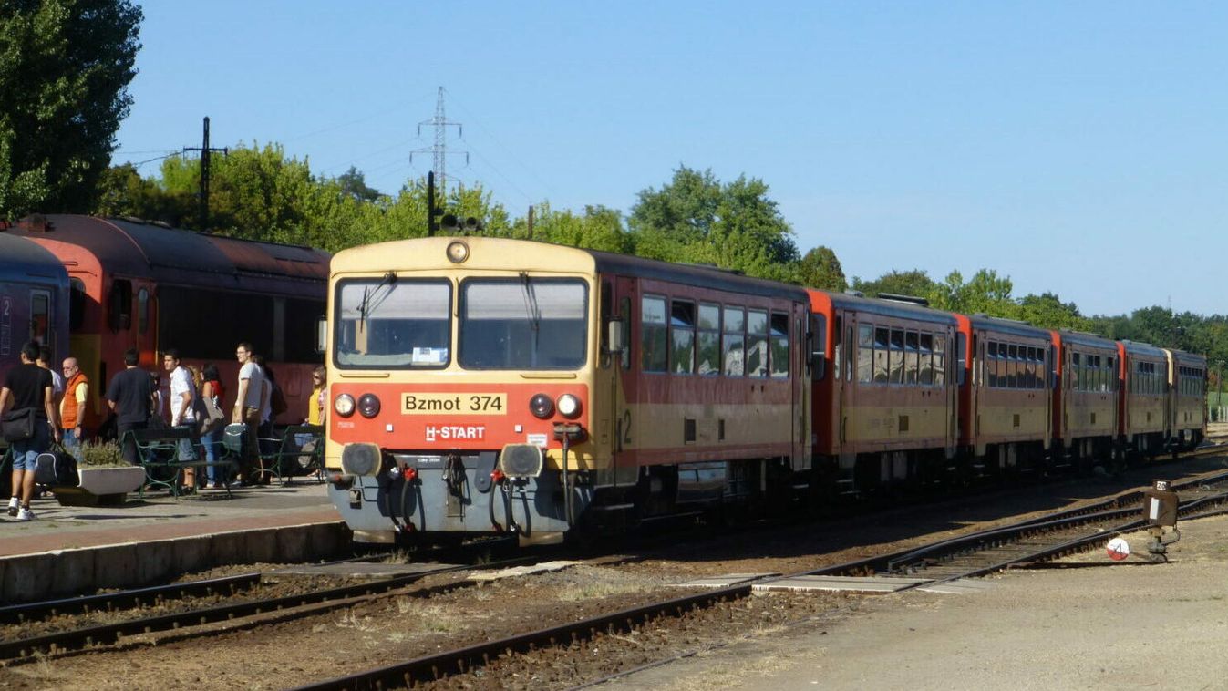 Lerobbant a Szegedre érkező IC vonat
