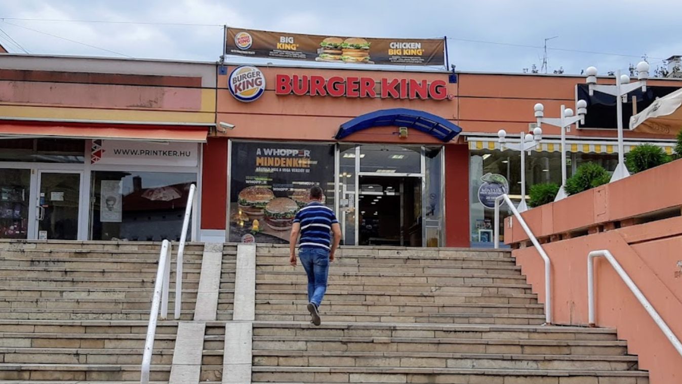 Ezúttal a passzázson lévő Burger Kinggel végzett az elszabadult bérleti díj