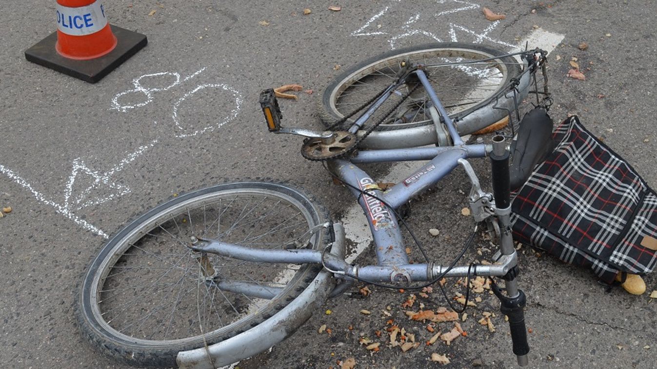 Halálra gázoltak egy kerékpárost Sándorfalvánál
