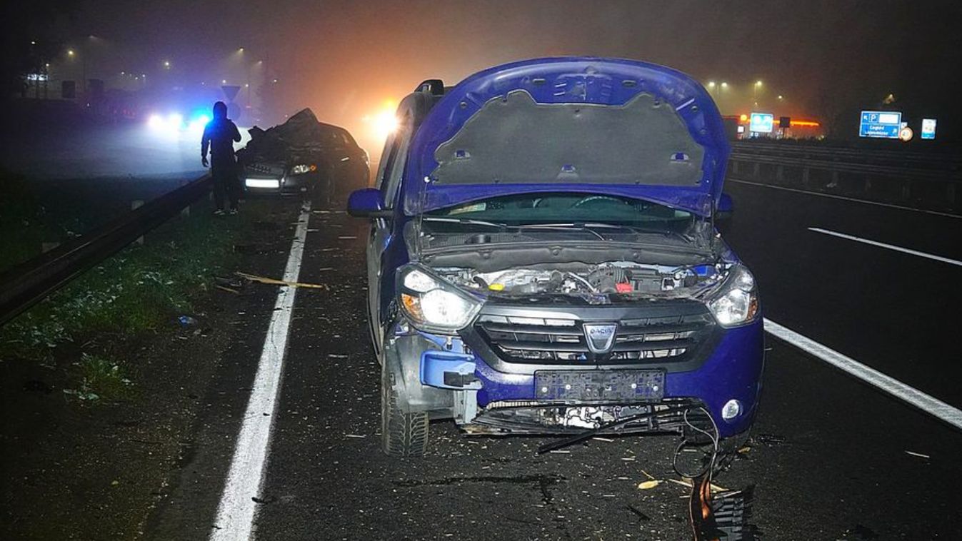 Három román autó karambolozott az M5-ösön hajnalban