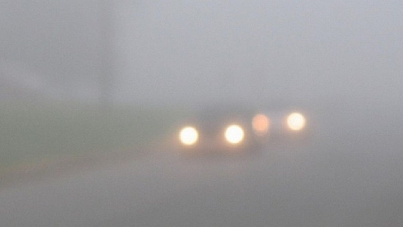 Köd nehezíti a közlekedést Szeged térségében