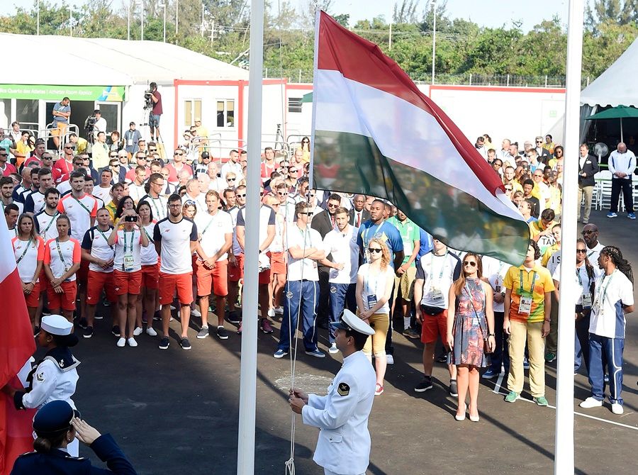 Rio 2016 - Felvonták a magyar zászlót