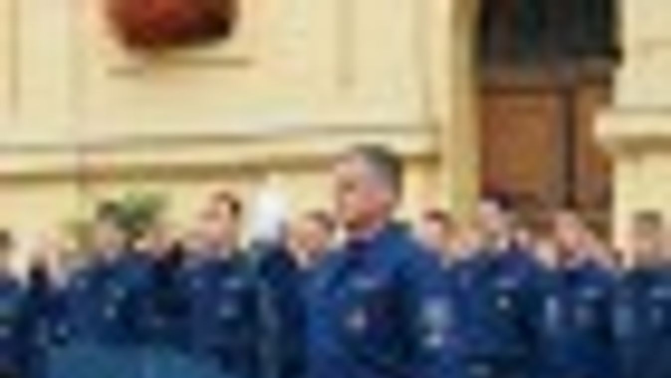 Felavatták a rendészeti szakközépiskola végzőseit Szegeden + FOTÓK