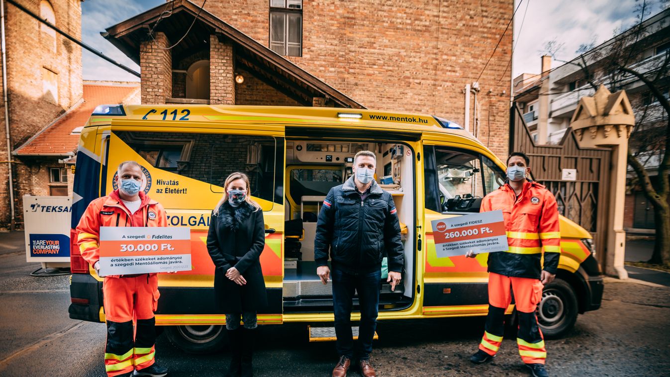 Idén a mentősök számára gyűjtött a szegedi Fidesz