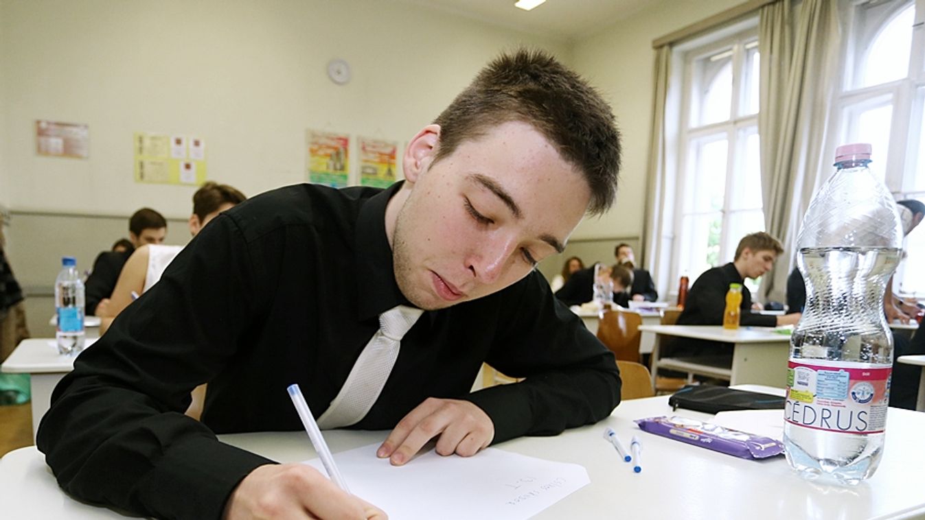 Érettségi - A nemzetiségi írásbelikkel kezdődnek pénteken a vizsgák
