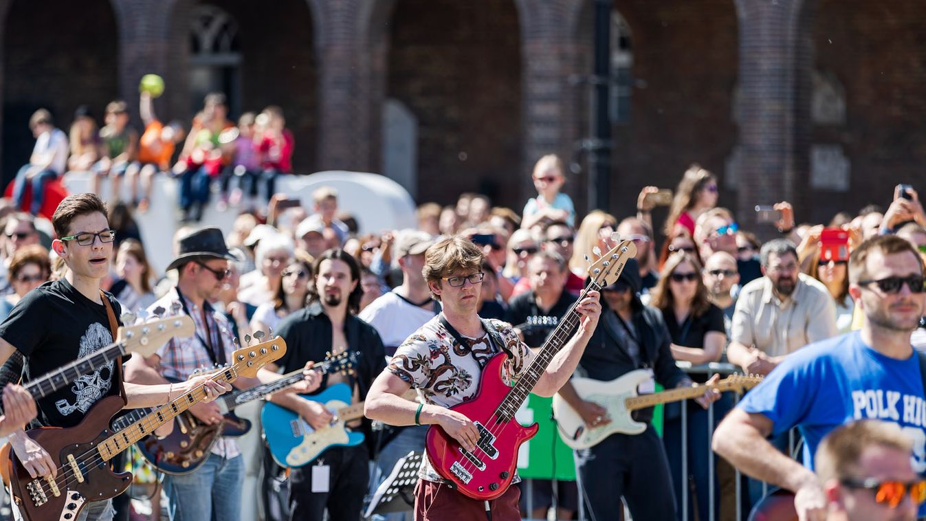 Közép-Európa legnagyobb rockzenei flashmobját szervezi a CityRocks