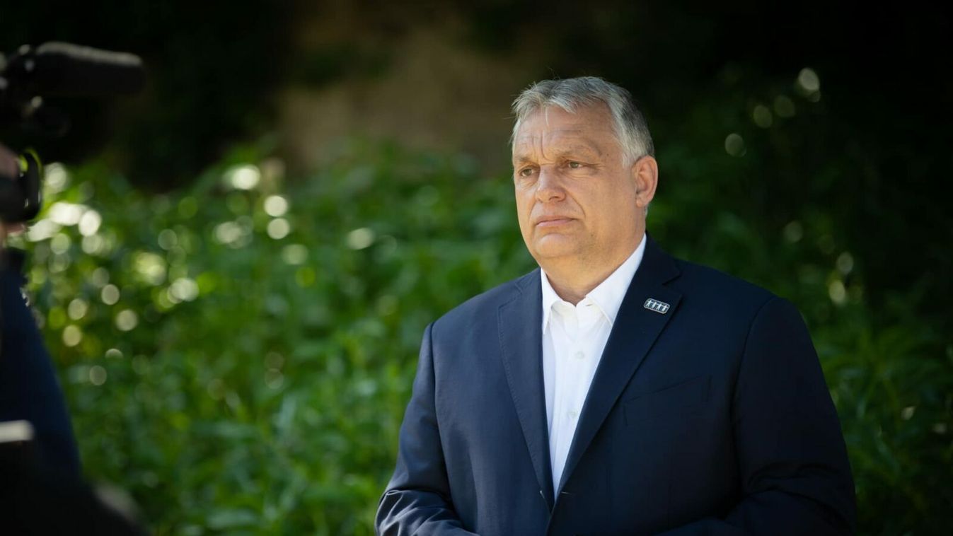 Orbán Viktor: Az előttünk álló évtized a járványok és a tömeges migráció korszaka lesz