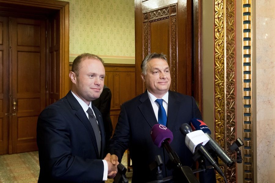 MUSCAT, Joseph; Orbán Viktor