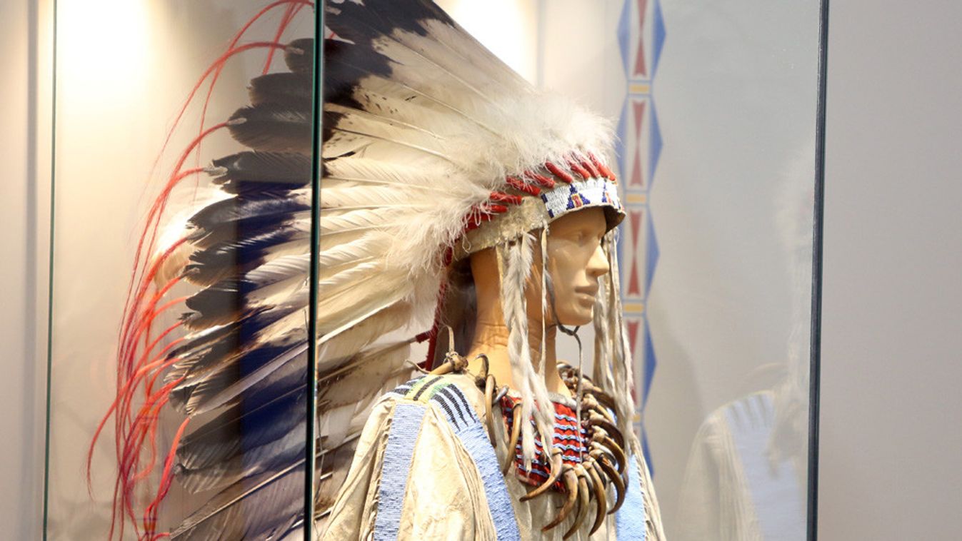 Retró indiános, cowboyos képeket gyűjt a Móra Ferenc Múzeum