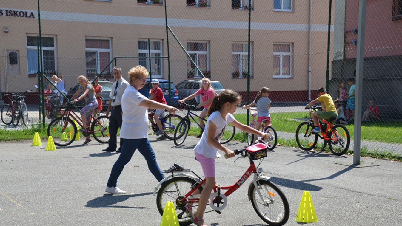 Csaknem félezer diák vett részt kerékpáros közlekedésbiztonsági felkészítésben